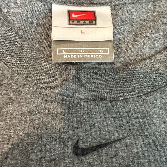 Nike University of Maryland Basketball T-Shirt Men’s Large - Picture 3 of 5